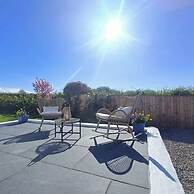 2-bed Coastal Cottage - Sleeps 4 - Pet Friendly