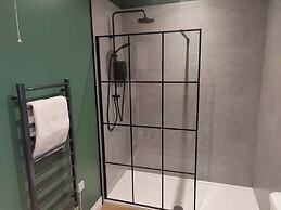 2-bed Coastal Cottage - Sleeps 4 - Pet Friendly