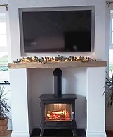 2-bed Coastal Cottage - Sleeps 4 - Pet Friendly