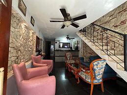 HOSTAL CASA DE LAS AMERICAS