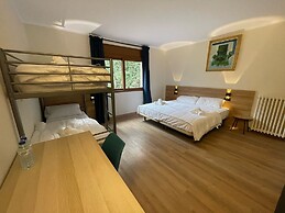 Cubez Hostel Viladrau