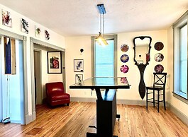 Franklin Fab Gallery House