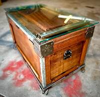 Franklin Fab Gallery House