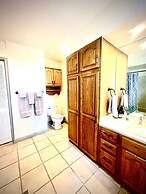 Franklin Fab Gallery House