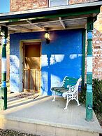 Amazing Historic 1800s Carriage House