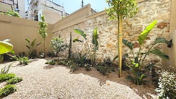 THE NIXON Suite and Apartments Hotel