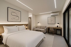 THE NIXON Suite and Apartments Hotel