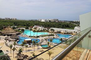 Palacio Mundo Imperial All Inclusive Resort