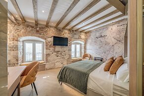 Grand Palace Luxury Retreat - Tale Of The Sea