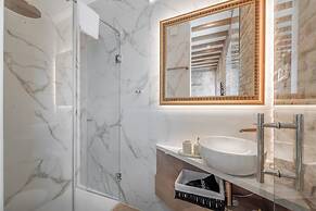 Grand Palace Luxury Retreat - Tale Of The Sea