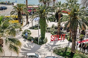 Grand Palace Luxury Retreat - Tale Of The Sea