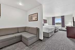 Cobblestone Hotel & Suites - Eaton