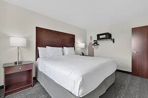Cobblestone Hotel & Suites - Eaton