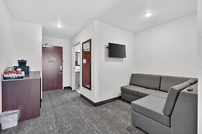 Cobblestone Hotel & Suites - Eaton