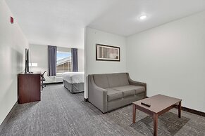 Cobblestone Hotel & Suites - Eaton
