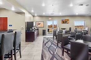 Cobblestone Hotel & Suites - Eaton