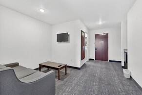 Cobblestone Hotel & Suites - Eaton