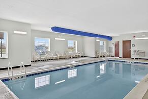 Cobblestone Hotel & Suites - Eaton