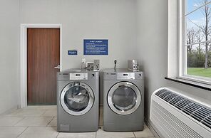 Cobblestone Hotel & Suites - Eaton