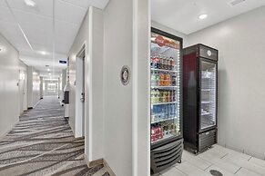 Cobblestone Hotel & Suites - Eaton