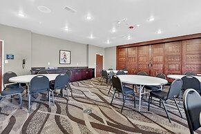 Cobblestone Hotel & Suites - Eaton