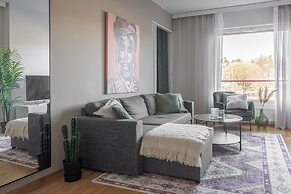 Homelike 1BR Apt. with Sauna & Parking