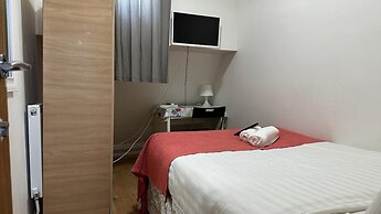 Tower Bridge Roomzzzz BnB