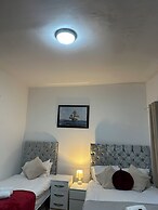 Tower Bridge Roomzzzz BnB