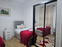 Tower Bridge Roomzzzz BnB