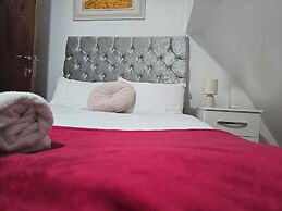 Tower Bridge Roomzzzz BnB