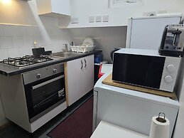 Tower Bridge Roomzzzz BnB