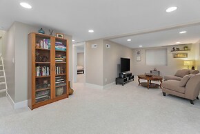 Madrona Bliss A Modern Escape (114429191)