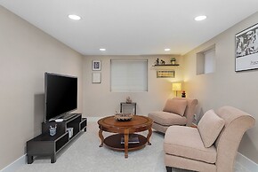 Madrona Bliss A Modern Escape (114429191)
