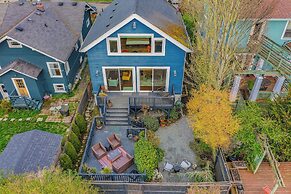 Madrona Bliss A Modern Escape (114429191)