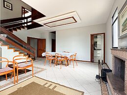 Casa de Frente pro Mar com Piscina