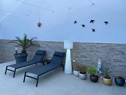 Blue Moon Guesthouse