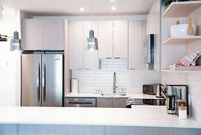 Drop In Condo by Revelstoke Vacations