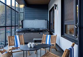 Drop In Condo by Revelstoke Vacations