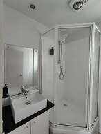 4 double and 2 Sofa Beds in 2 Bedroom