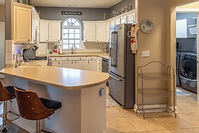 Private Home by the Beach , With hot tub and Pool Dog Friendly