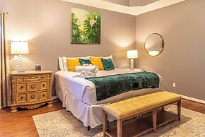 Private Home by the Beach , With hot tub and Pool Dog Friendly