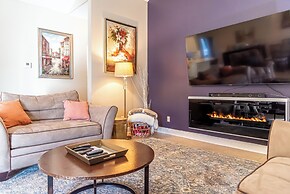 Private Home by the Beach , With hot tub and Pool Dog Friendly