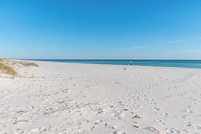 Private Home by the Beach , With hot tub and Pool Dog Friendly