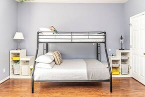 Private Home by the Beach , With hot tub and Pool Dog Friendly