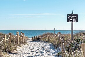 Private Home by the Beach , With hot tub and Pool Dog Friendly