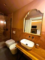 YOUnique Boutique Rooms