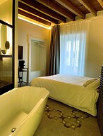 YOUnique Boutique Rooms