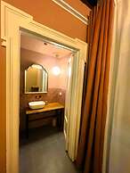 YOUnique Boutique Rooms