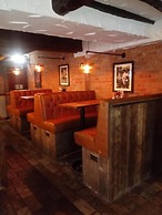 OYO The Castlegate Arms