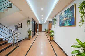 Fabhotel Pleasure Inn